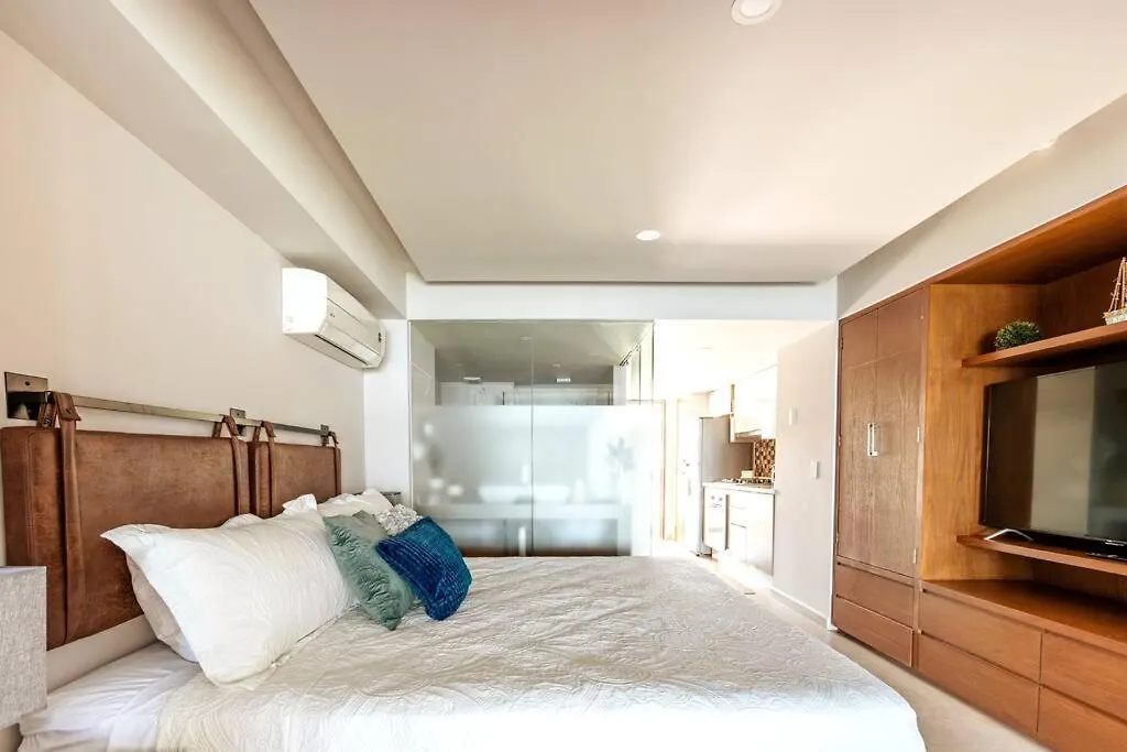 Harbor 7010 By Moikkarentals Beachfront 600Mb Wifi Puerto Vallarta Apartment